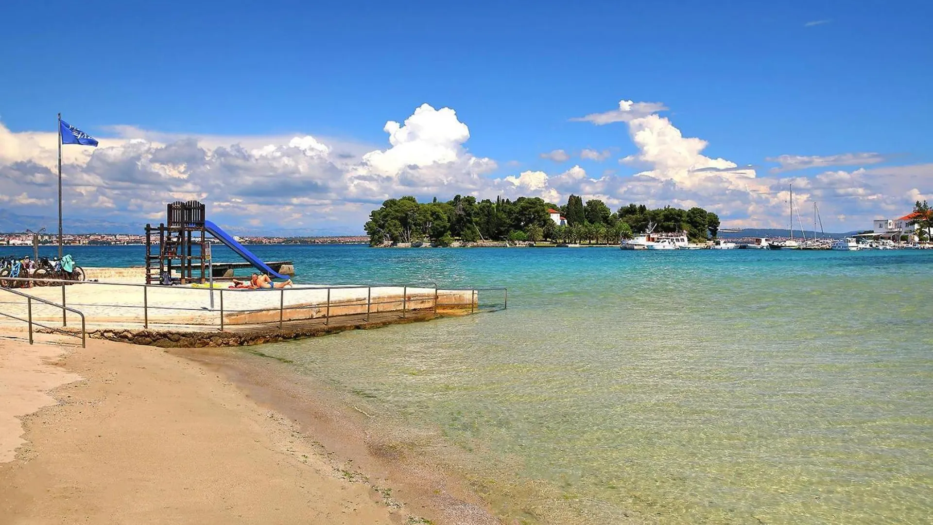 Apartments Dalmatia In Preko Island Ugljan With Swimmingpool