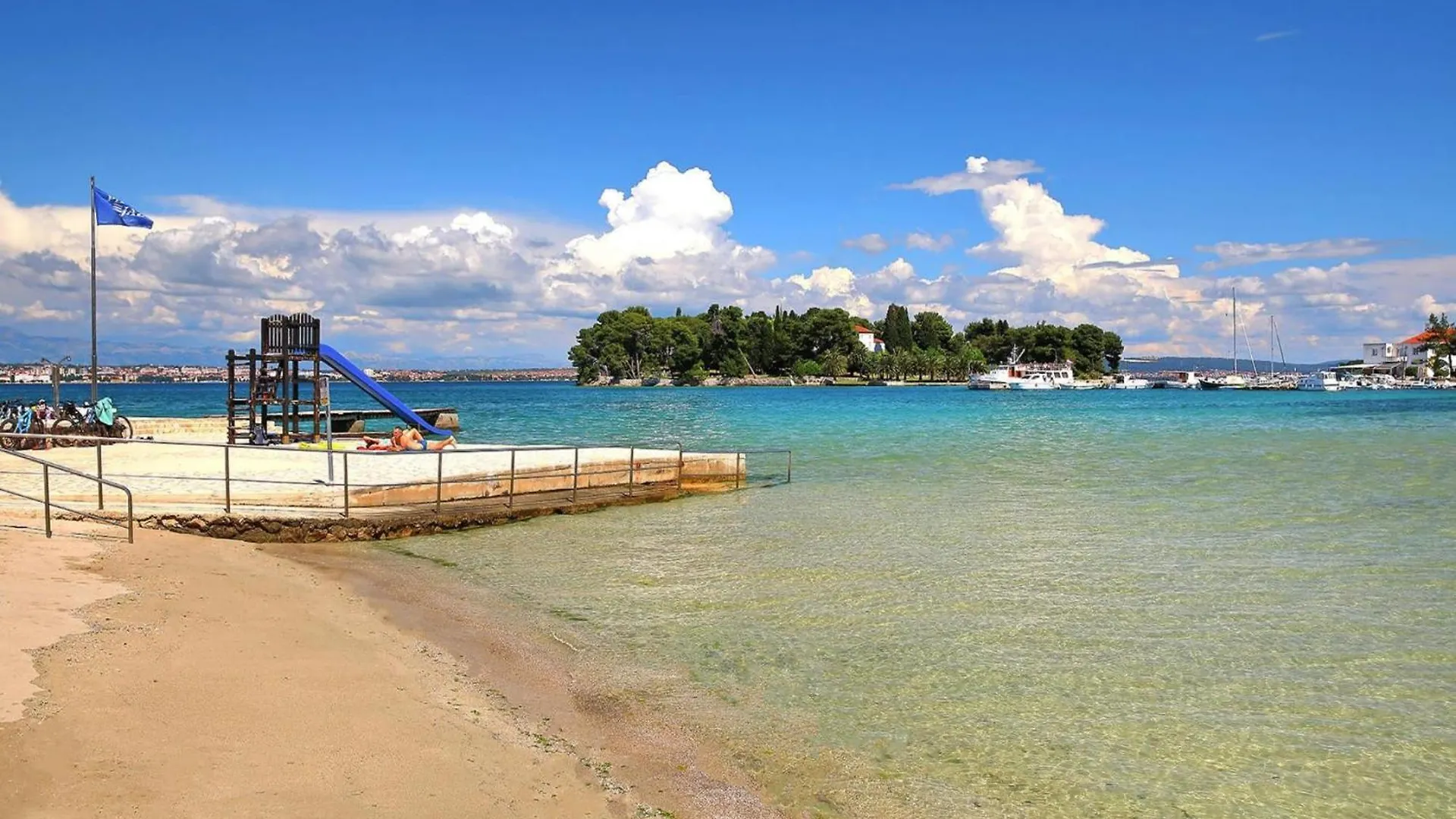 Apartments Dalmatia In Preko Island Ugljan With Swimmingpool